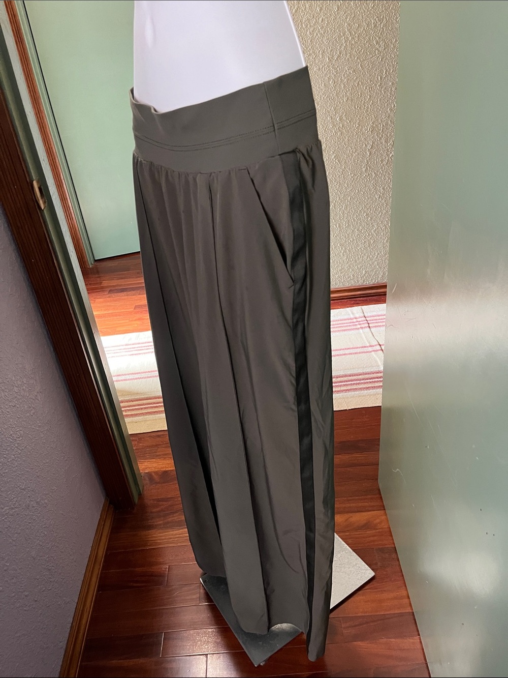 Athleta Nolita Wide Leg Track Pants grey with black stripe Sz S